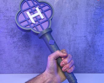 KPop Demon Hunters Huntrix Wand – Cosplay Light Stick Prop – 3D Printed Display Collectible