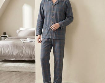 Conjunto de pijama de algodón para hombre, manga larga, botones, ropa de dormir suave y transpirable, conjunto clásico para estar en casa, regalo para el Día del Padre o cumpleaños.