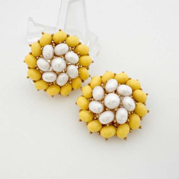 TRIFARI Necklace Earrings Set, Trifari Pearl Stat… - image 6