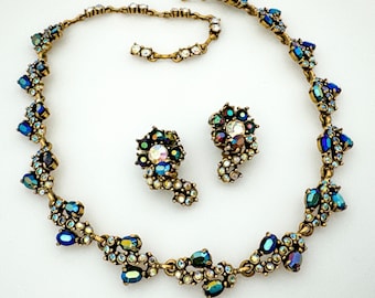 HOLLYCRAFT 1956 Necklace Earrings Set Vintage Jewelry Hollycraft Peacock Blue Aurora Borealis Rhinestone Collar Necklace Clip On Earrings