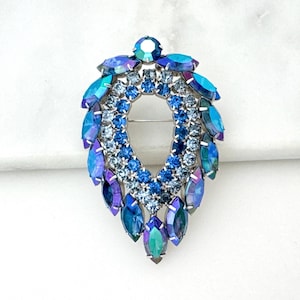 Sarah Coventry Blue Lagoon Brooch, Blue Aurora Borealis Rhinestone Vintage Jewelry Statement Brooches for Women Gift Idea