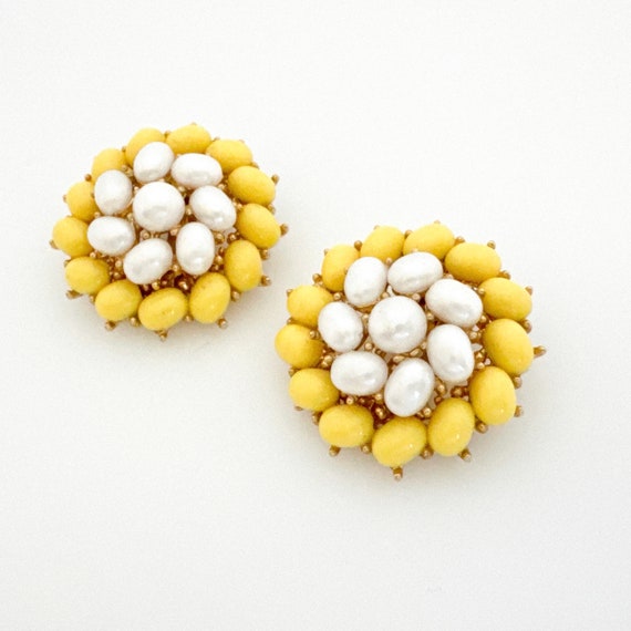 TRIFARI Necklace Earrings Set, Trifari Pearl Stat… - image 9