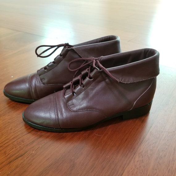 Mint Condition Vintage 1980s 1990s LEATHER Ox Bloo