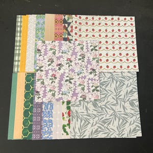 Set mit 34 6-Zoll-Quadraten Muster Verschiedenes Thema Lot Papier Karton Mischung aus Texturen und Gewichten 0213O