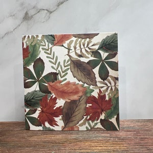 Étiquettes carrées 3 po. Feuilles d'automne - lot de 8 vierges à l'intérieur