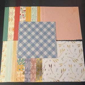 Set mit 34 6-Zoll-Quadraten Verschiedene Thema Lot Papier Karton Mischung aus Texturen und Gewichten 0130Z