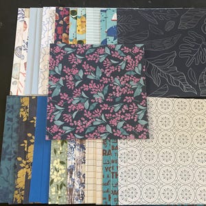 Set mit 34 6-Zoll-Quadraten Shades of blue Verschiedenes Thema Lot Papier Karton Mischung aus Texturen und Gewichten 0306S