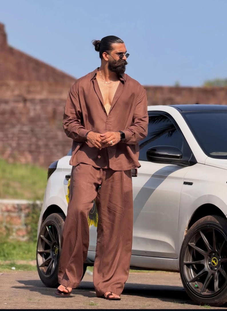 Conjunto masculino de veludo cotelê estilo Bollywood em algodão - Blusa e calça folgadas, ideal para resorts e praia. Conjunto coordenado. imagem 3
