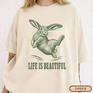 Livet är vackert kaninskjorta | Rolig kaninälskare-present | Glad kanin-t-shirt | Kanin-kaninälskare-t-shirt | Comfort Colors unisex grafisk t-shirt