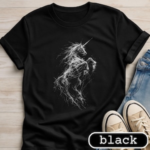 Minimalistisches Einhorn Shirt | Skizze Kunst T-Shirt | Abstraktes Tier Liebhaber Geschenk | Fabelwesen Gewand | Komfortfarben | Einhorn Liebhaber Geschenk