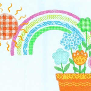 K&ouml;nnte beinhalten: Bunte Illustration von Sonne, Regenbogen und Blumen in einem Topf. Die Sonne ist orange mit einem Vichy-Muster, und der Regenbogen hat Streifen in Rosa, Gr&uuml;n, Blau und Orange. Die Blumen haben verschiedene Formen und Farben.