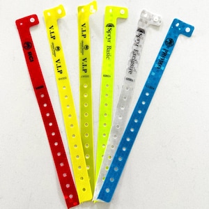 Custom Logo PVC Wristbands: Personalized Event Bracelets