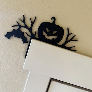 Pumpkin & Bat Door Corner Topper