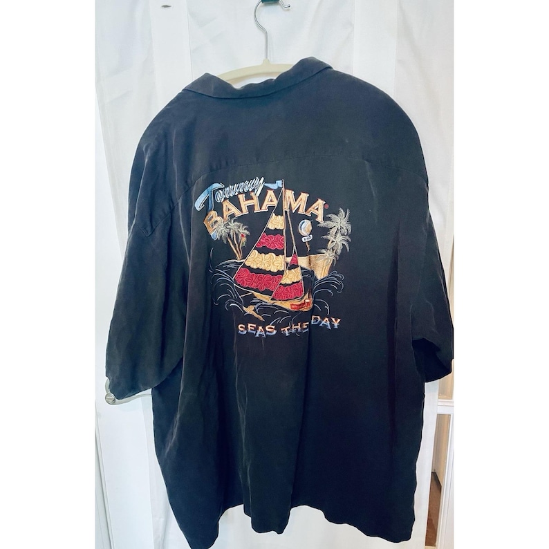 Tommy Bahama Men's Y2K Embroidered Silk Shirt XXL "Seas the Day" Sailboat Island image 1