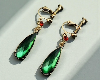 Howl's Moving Castle Earrings, Anime Cosplay, Tear Drop Green Crystal