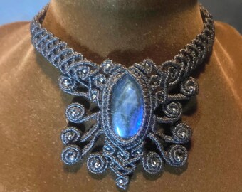 Brown micro macrame choker-Labradorite stone hand knotted into macrame geometry-Octopus design neckpiece-Perfect gift-Adjustable necklace-