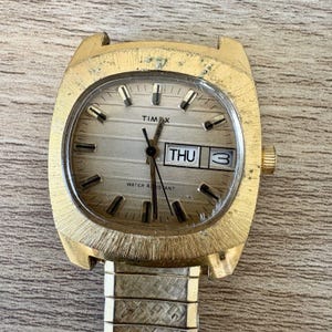 Timex Day Date Watch - Etsy display picture 2