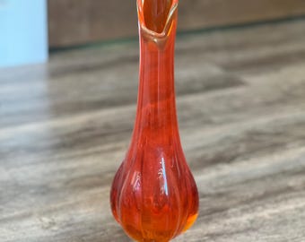 Vintage Viking Glass 6 Petal Swung vase