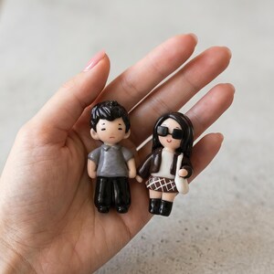 Personalized Clay Couple Keychain, Custom Clay Keychain from Photo, Handmade Clay Figurine, Mini Figurine Keyring image 6