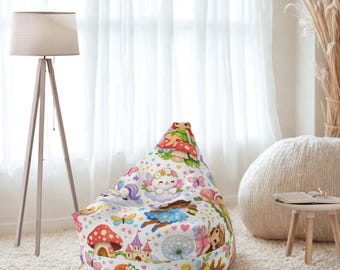 Bonita funda para puf con diseño de princesa de hadas para habitación infantil, diseño de castillo en tonos pastel.