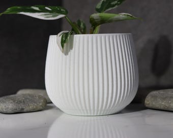 Ribbed Planter Pot, Sleek Modern Design, 3D Printed