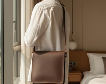 Men’s Genuine Leather Crossbody Satchel Bag for Daily Commuting Casual Use Urban Shoulder
