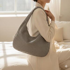 Woven Heart Shoulder Bag Large Capacity Everyday Tote Soft Romantic Gift Purse Women Handbag Light Gray