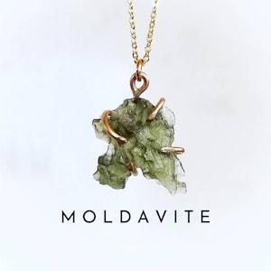 MOLDAVIT Halskette | Rohe Moldavit Halskette Gold oder Sterling Silber | 0,5 Gramm - 1,5 Gramm | Zertifizierter Tschechische Republik Moldavit Meteor Stein