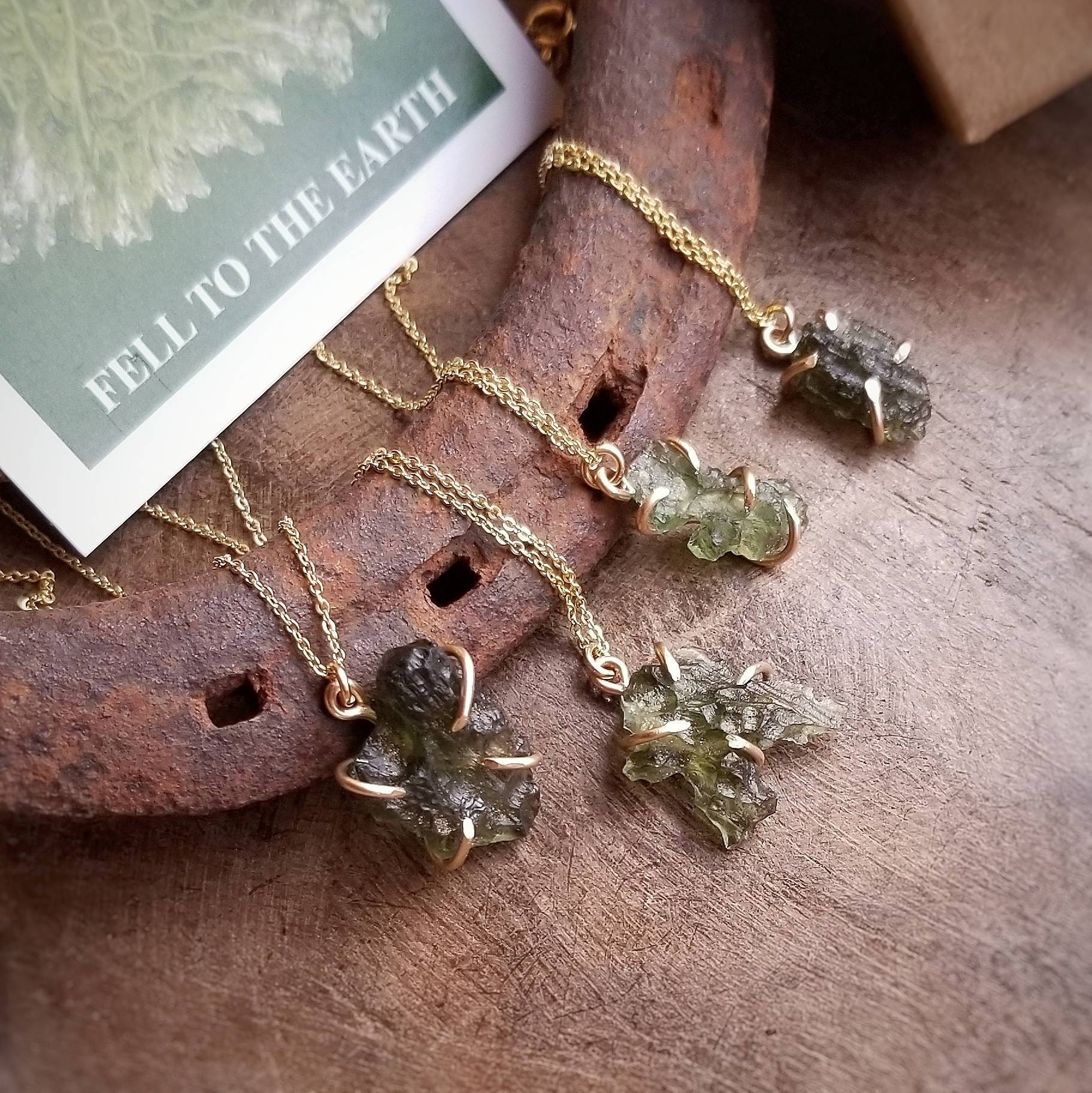 モルダバイト原石リング - Etsy 日本