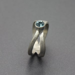 Sterling Silver Crossover Cremation Ring, Cremation Jewelry, Ash Cremation Jewelry, Memorial Ring, Memorial Jewelry, Bereavement Jewelry