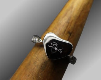 Medaillon zur Aufbewahrung von Asche, Erinnerungsstück an die Asche Verstorbener, Aschering, Schmuck aus Asche Verstorbener, Urnenring, Verlust eines geliebten Menschen, Trauergeschenk
