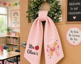 Personalized Door Wreath Sash Customized Teacher Classroom Decor Pink Gingham Wreath Bow Apple Pencil School Door Hanger Gift