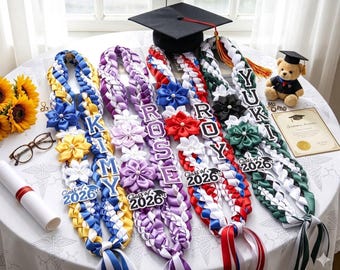 Benutzerdefiniertes Namensband Lei mit Blumen, personalisierter Abschluss Lei 2026, benutzerdefiniertes Band Lei, personalisierter Name Senior Lei-Klasse von 2026 Geschenk