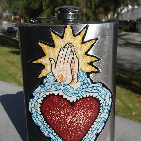 8oz Praying Hands flask....Arte Mexicano, Sacred Heart