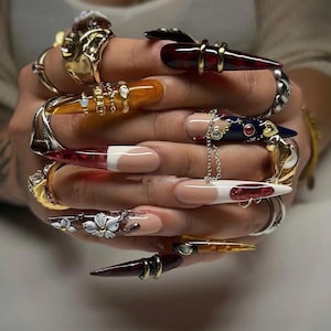 Baroque Amber Press On Nails | Gold Chain Floral Art | Long Stiletto Handmade Luxury Set
