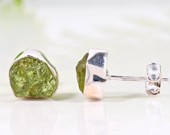 Raw Peridot Stud Earring, 925 Sterling Silver Green Gemstone Earring, August Birthstone Jewelry, Minimalist Everyday Earring, Birthday Gift