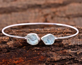 Pulsera de plata con aguamarina en bruto / Joyería con piedra natal de marzo / Pulsera de plata con piedras preciosas en bruto / Pulsera de plata hecha a mano