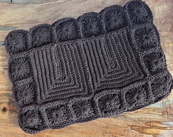 vintage 1940s brown crochet knit art deco style clutch purse