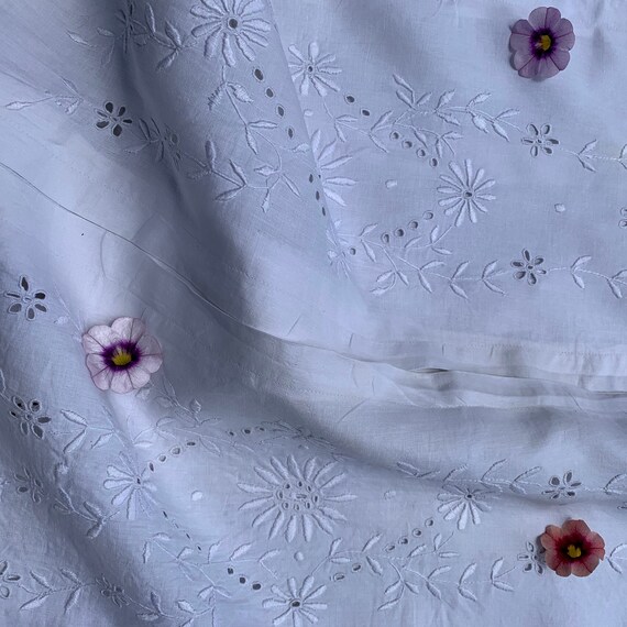 antique Edwardian white long skirt eyelet floral e