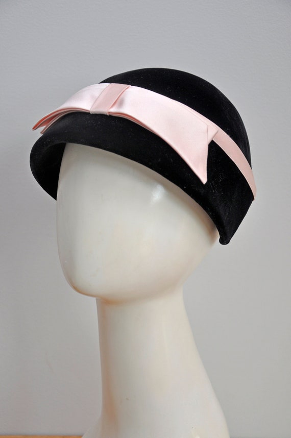 vintage 1960s black velvet & pink satin bow HATTIE