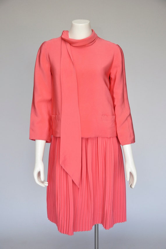 vintage 1960s unlabeled Norman Norell salmon dres… - image 1