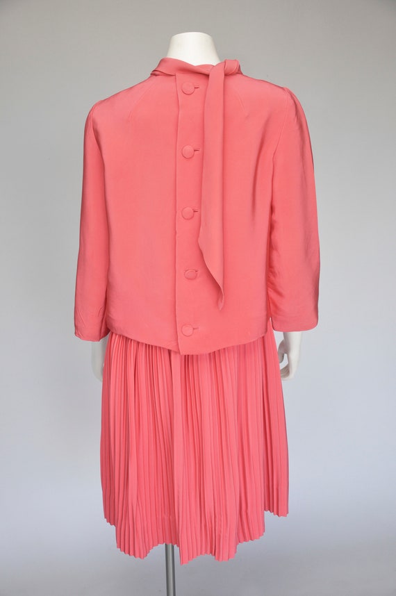 vintage 1960s unlabeled Norman Norell salmon dres… - image 6