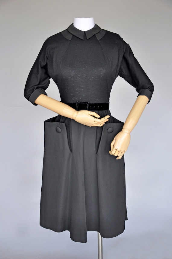 vintage 1940s black dress with pockets XS