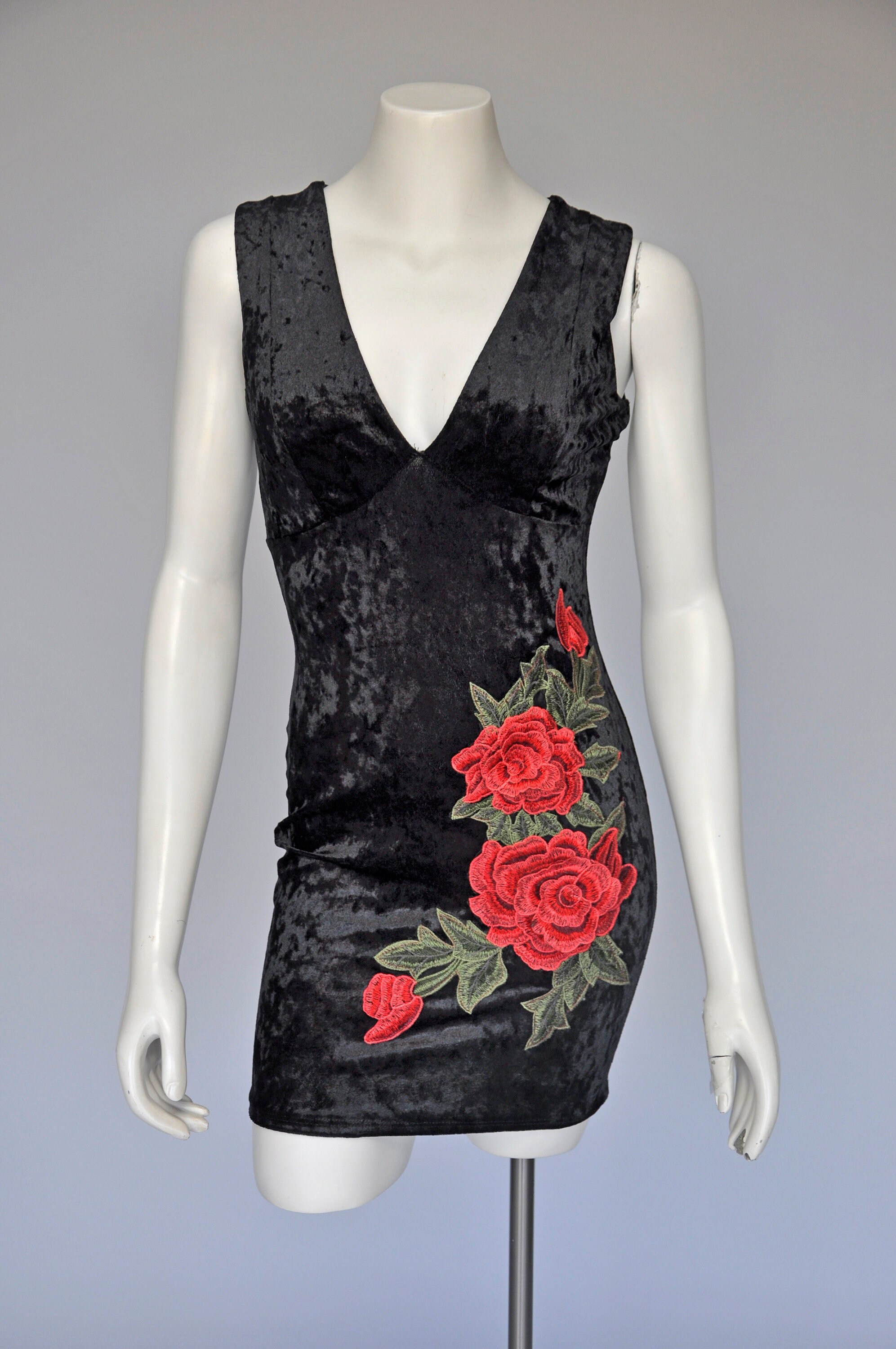 vintage 1990s black velvet body con mini dress w/ 3D roses XS/S 