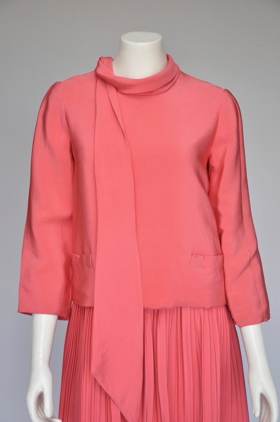 vintage 1960s unlabeled Norman Norell salmon dres… - image 3