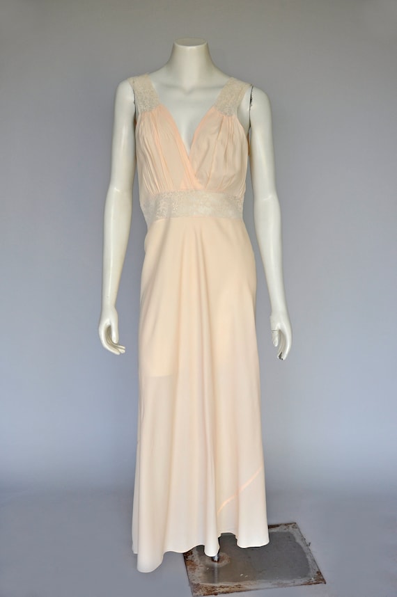vintage 1930s peach nightgown slip dress w/ lace … - image 3