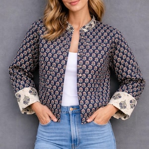 Jaqueta acolchoada com estampa indiana em bloco, casaco de algodão floral índigo, elegante peça de roupa exterior feminina.