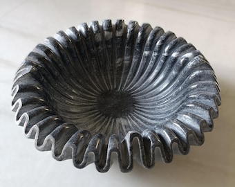 Handmade Black Marble Wave Bowl: 12 Inch Ribbed Home Decor