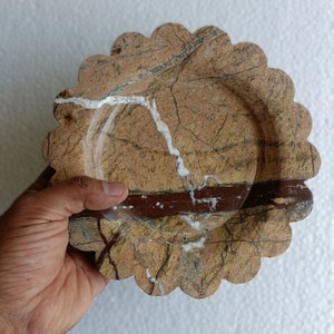 Scalloped Rainforest Marble Tray: Decorative Round Serving Tray