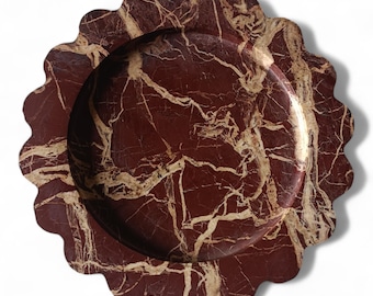 Bandeja de mármol Cherry Stone con borde festoneado: Plato redondo decorativo para joyas